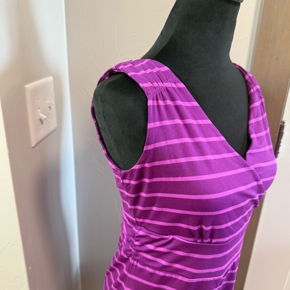 Eddie Bauer V-Neck Stretch Fit and Flare Purple Stripe Dress Travex Athleisure S - Picture 3 of 8